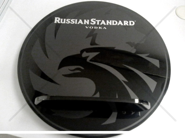 aplicacion decorativa de imagen corporativa Russian Standard